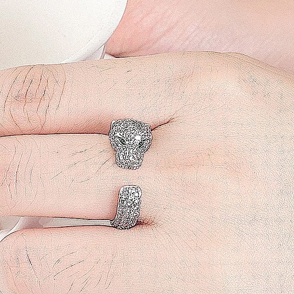 SILVER PANTHER ZIRCON RING - Picture 11 of 11